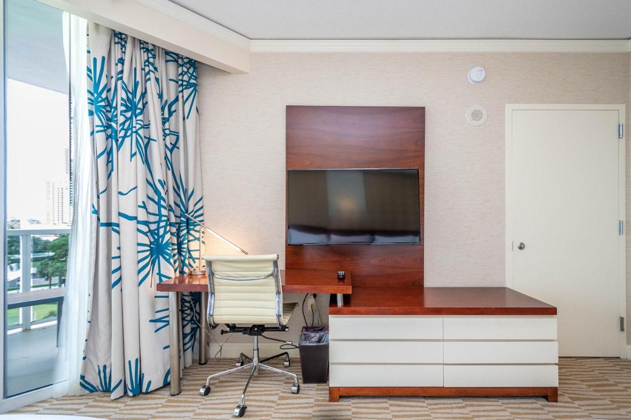 Trump Intl 2 Bedroom Apartment 1600 Sqf Ocean And Bay View Sunny Isles Beach Eksteriør billede