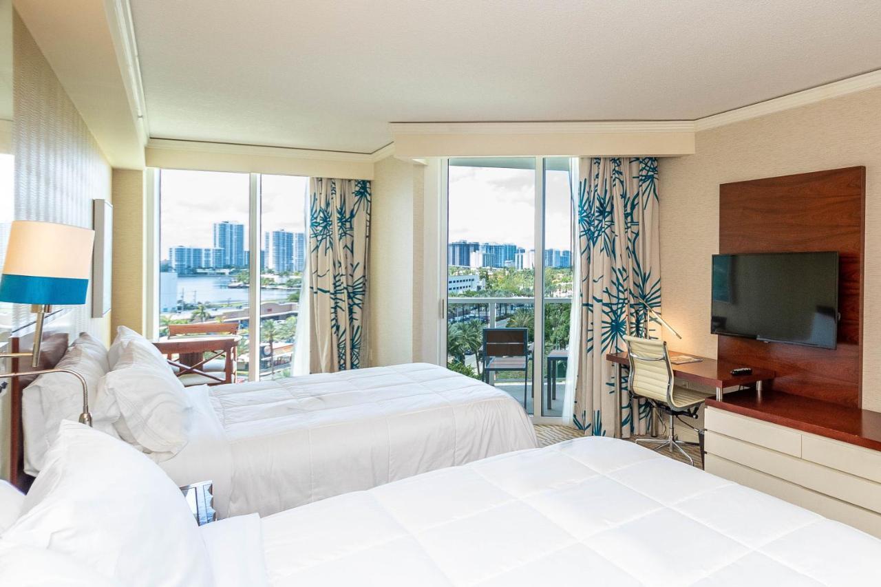 Trump Intl 2 Bedroom Apartment 1600 Sqf Ocean And Bay View Sunny Isles Beach Eksteriør billede