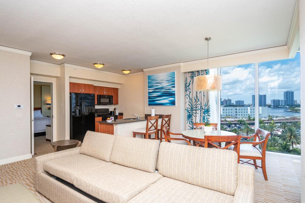 Trump Intl 2 Bedroom Apartment 1600 Sqf Ocean And Bay View Sunny Isles Beach Eksteriør billede