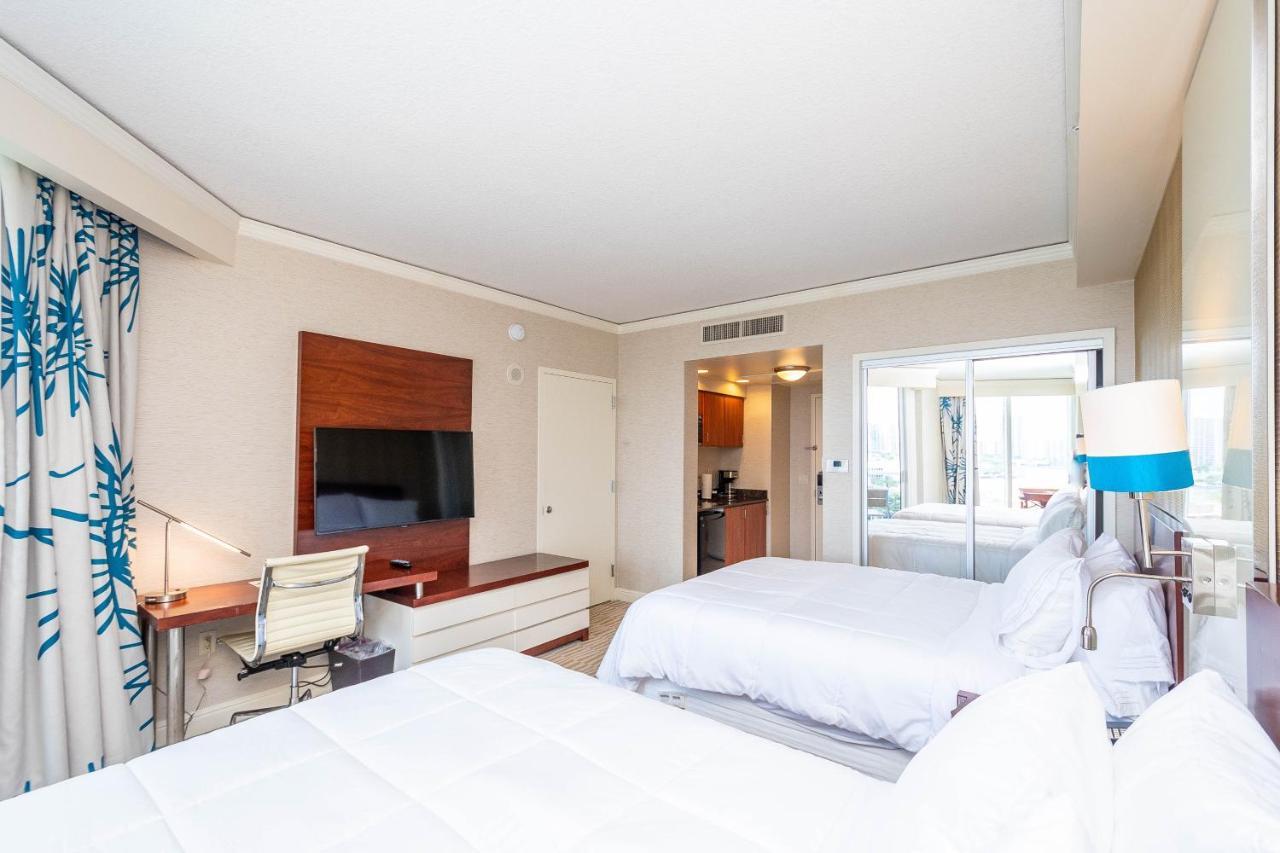 Trump Intl 2 Bedroom Apartment 1600 Sqf Ocean And Bay View Sunny Isles Beach Eksteriør billede