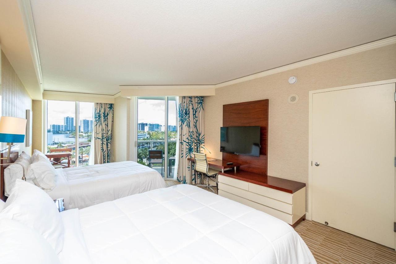 Trump Intl 2 Bedroom Apartment 1600 Sqf Ocean And Bay View Sunny Isles Beach Eksteriør billede