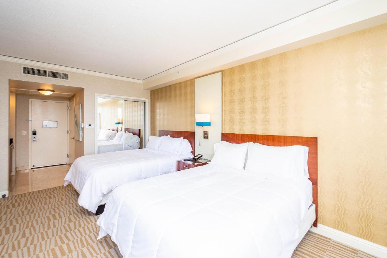 Trump Intl 2 Bedroom Apartment 1600 Sqf Ocean And Bay View Sunny Isles Beach Eksteriør billede