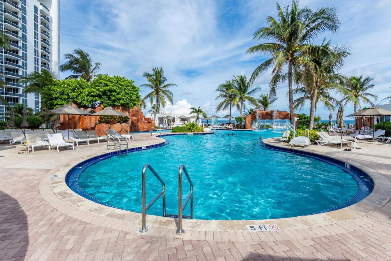 Trump Intl 2 Bedroom Apartment 1600 Sqf Ocean And Bay View Sunny Isles Beach Eksteriør billede